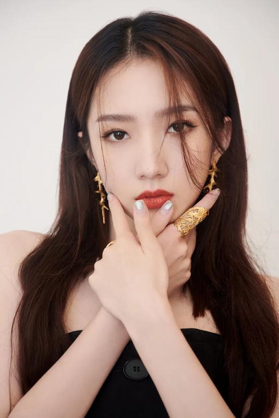 孟美岐视频,视频展现舞技与风采